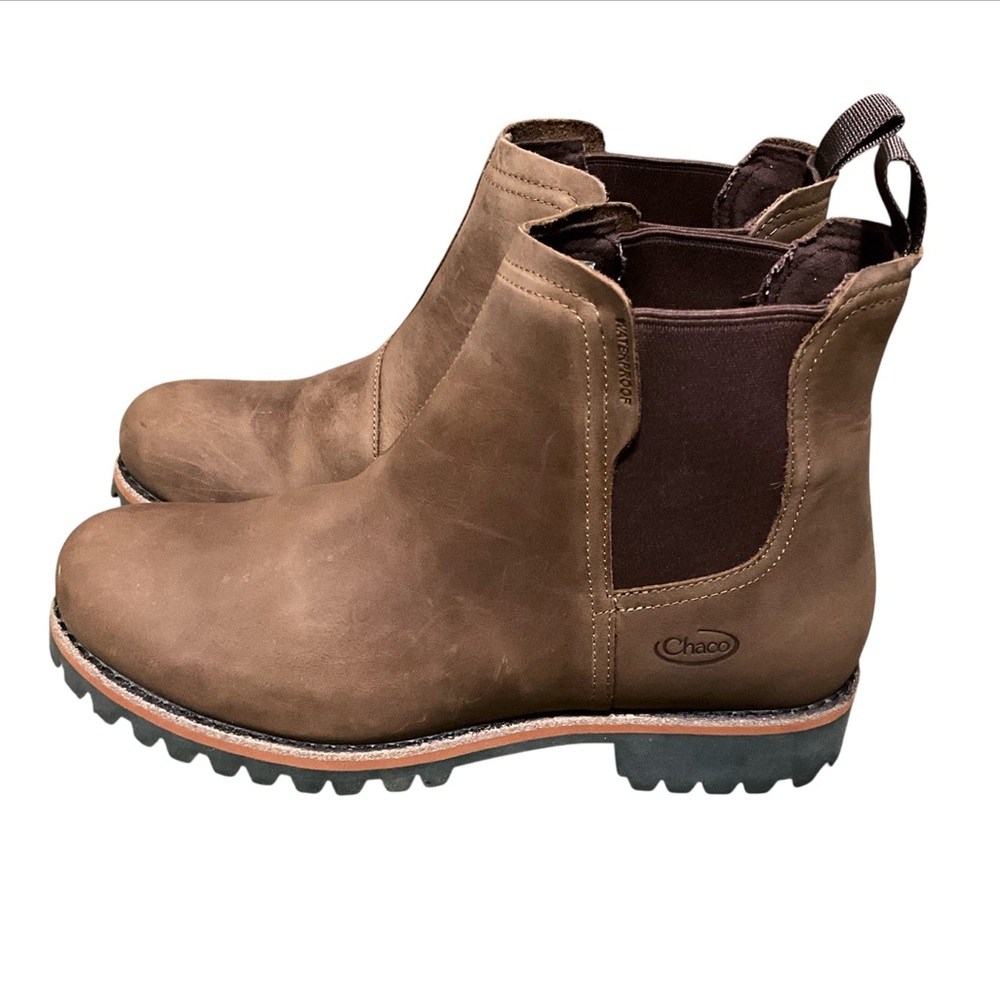 Chaco Womens  Brown Leather Chukka Boots with Dark Elastic Panels